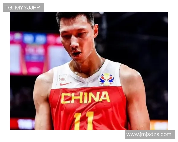 易建联的篮球传奇：从青涩少年到国家队核心的成长之路